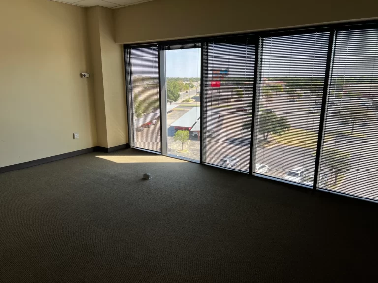 Suite with floor-to-ceiling windows